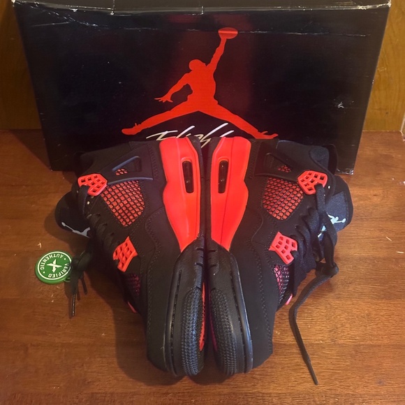 Air Jordan IV RETRO - Picture 8 of 10